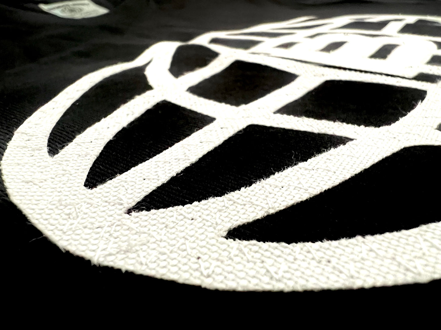 International appliqué